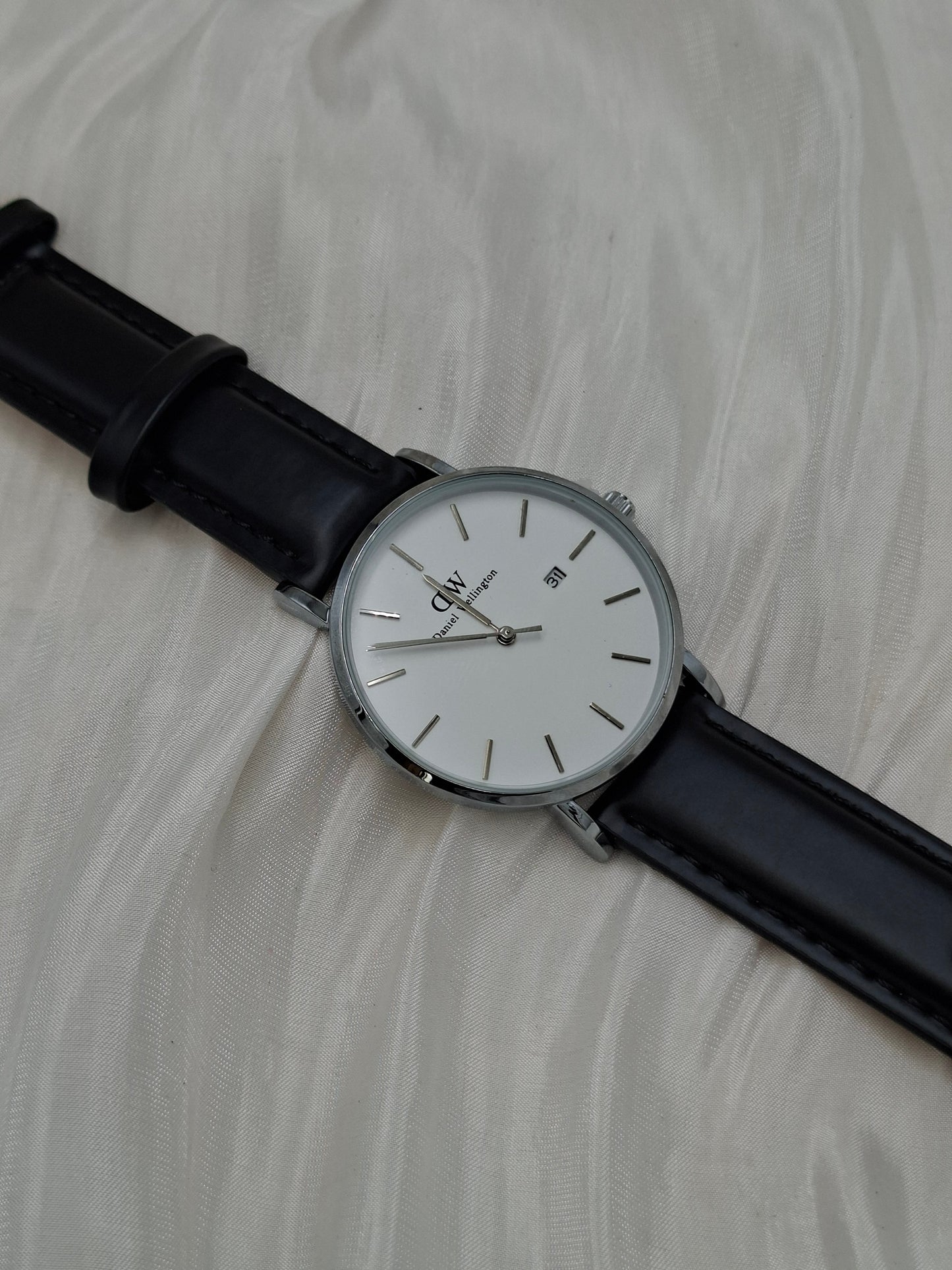 DW Leather Wristwatch