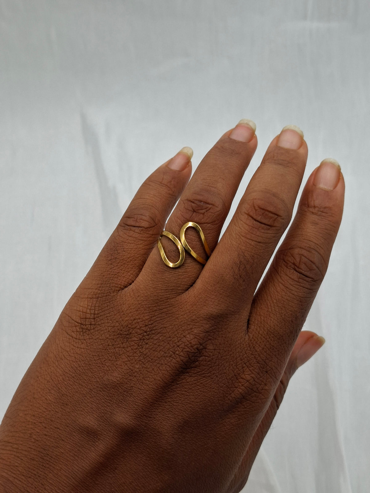 Twirl Ring (size 7-9)