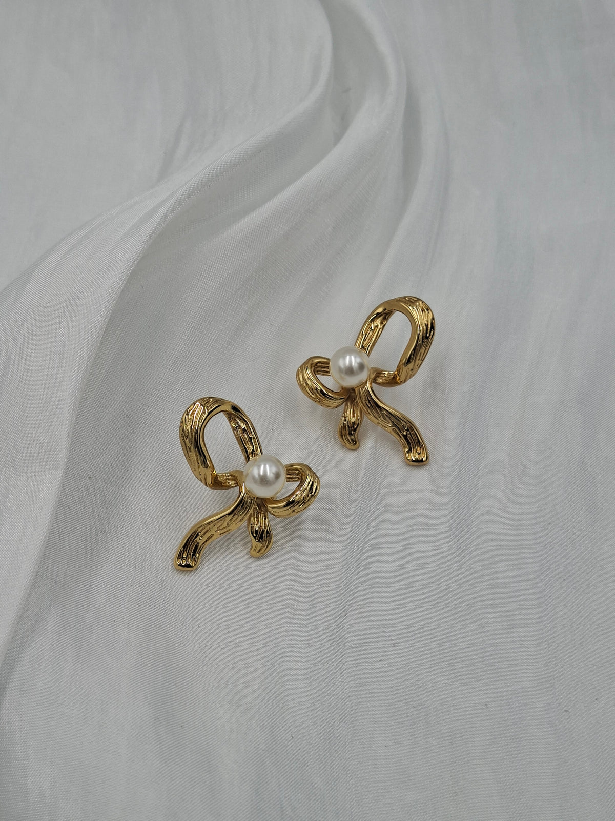 Textured Bow Earrings