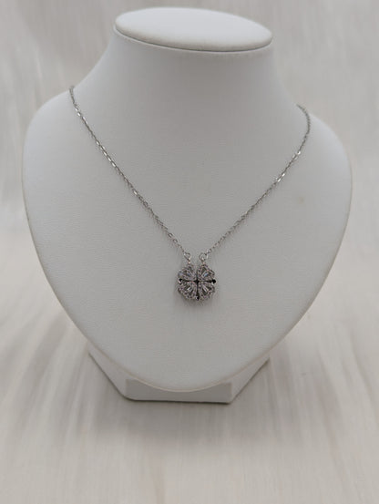 Flawa Convertible Necklace