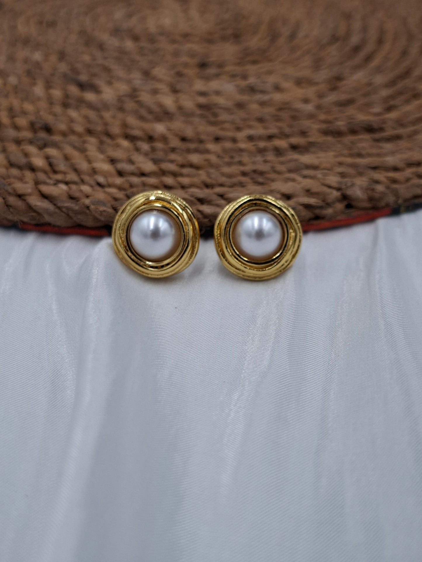 Oyster Stud Earrings