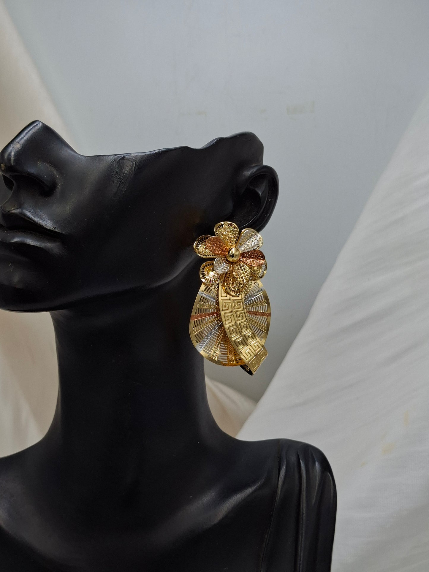 Rich Aunty Earrings