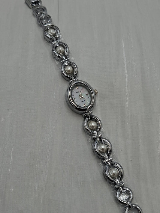 Silver Pearl Wristwatch