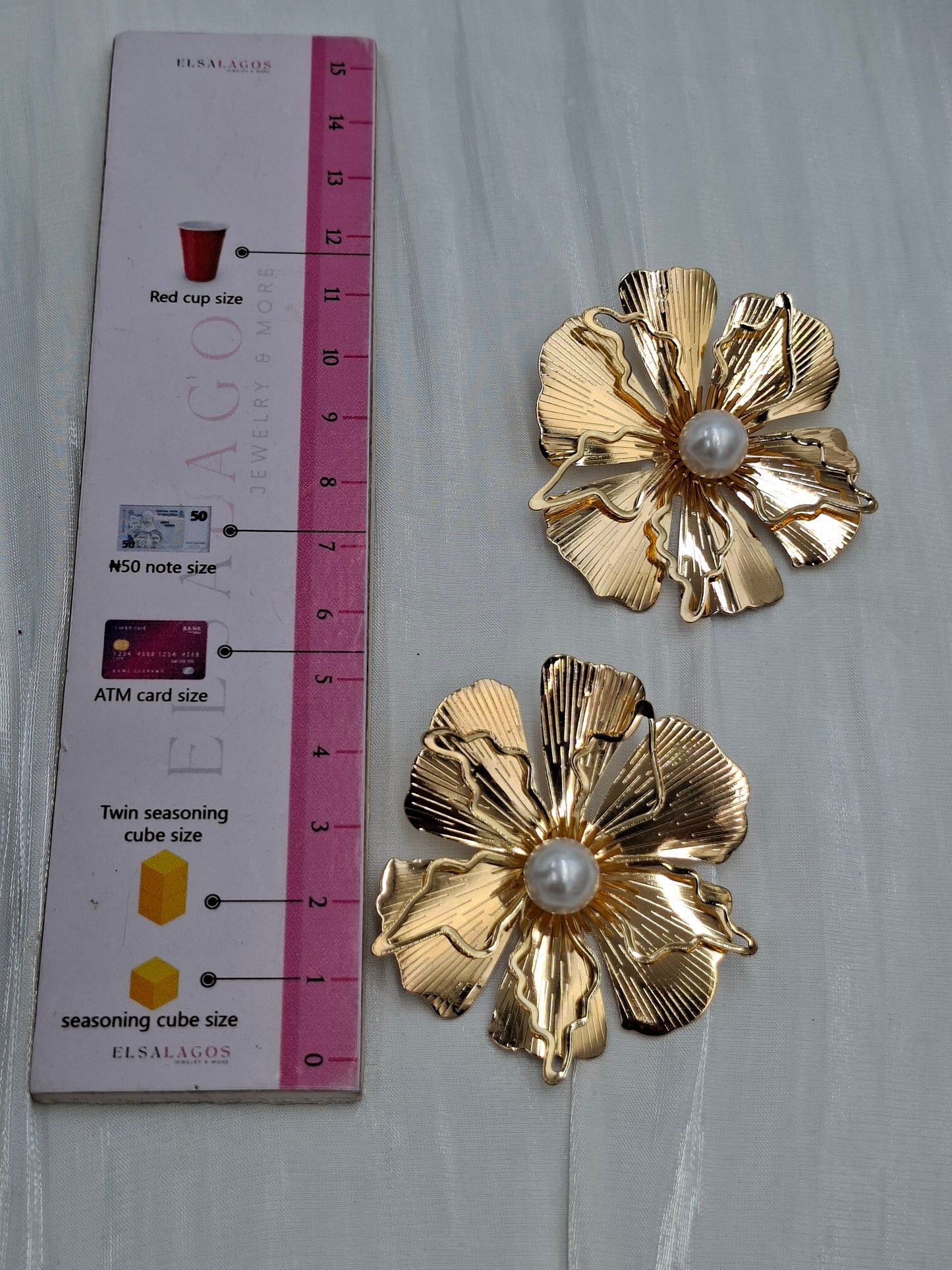 Flake Pearl Earrings