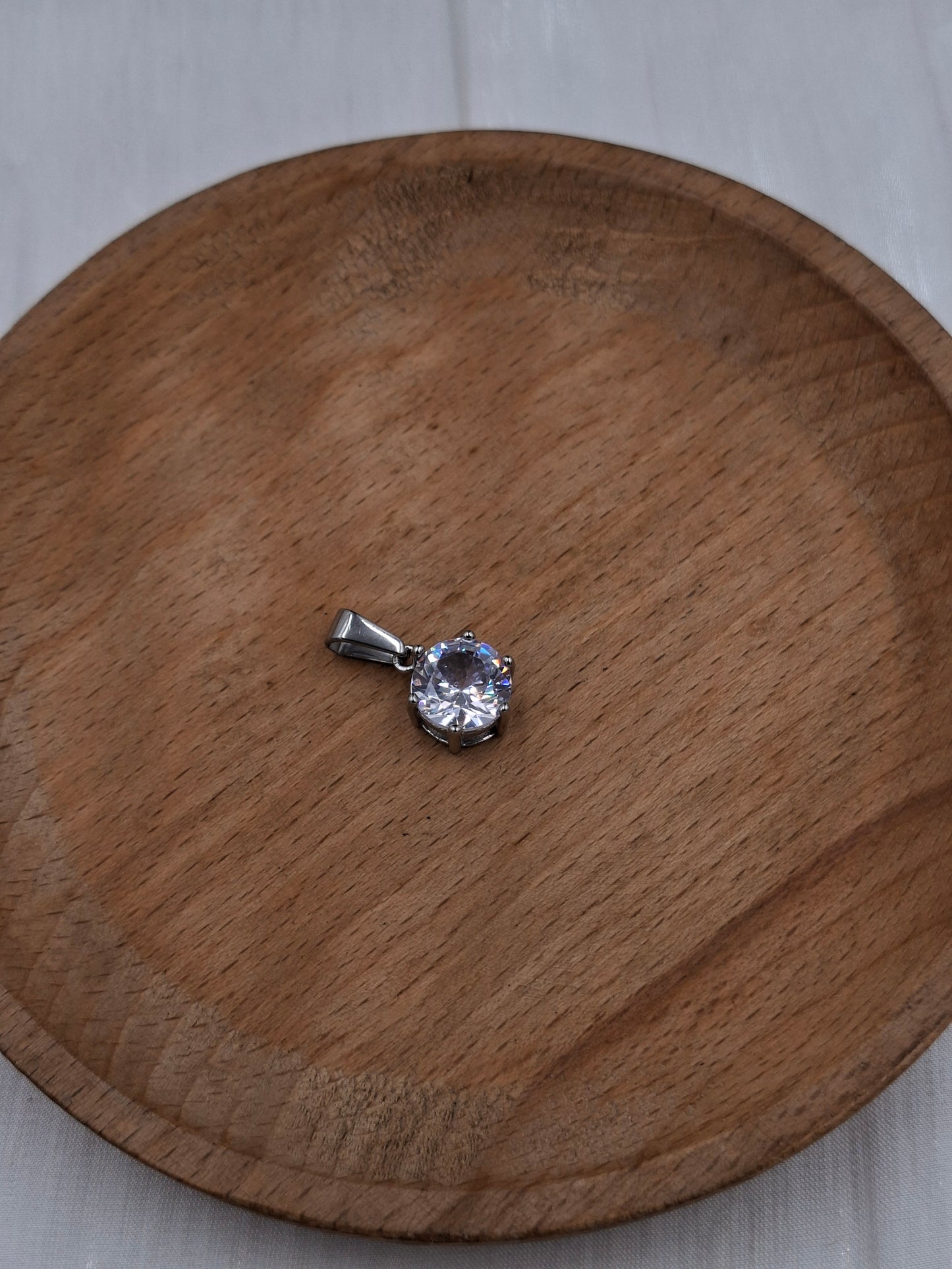 Round Zircon Pendant
