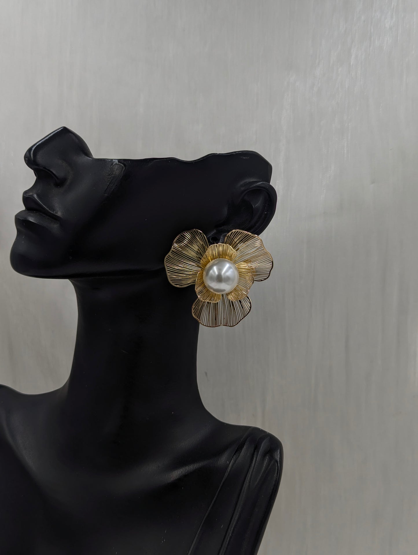 Mesh Flower Earrings