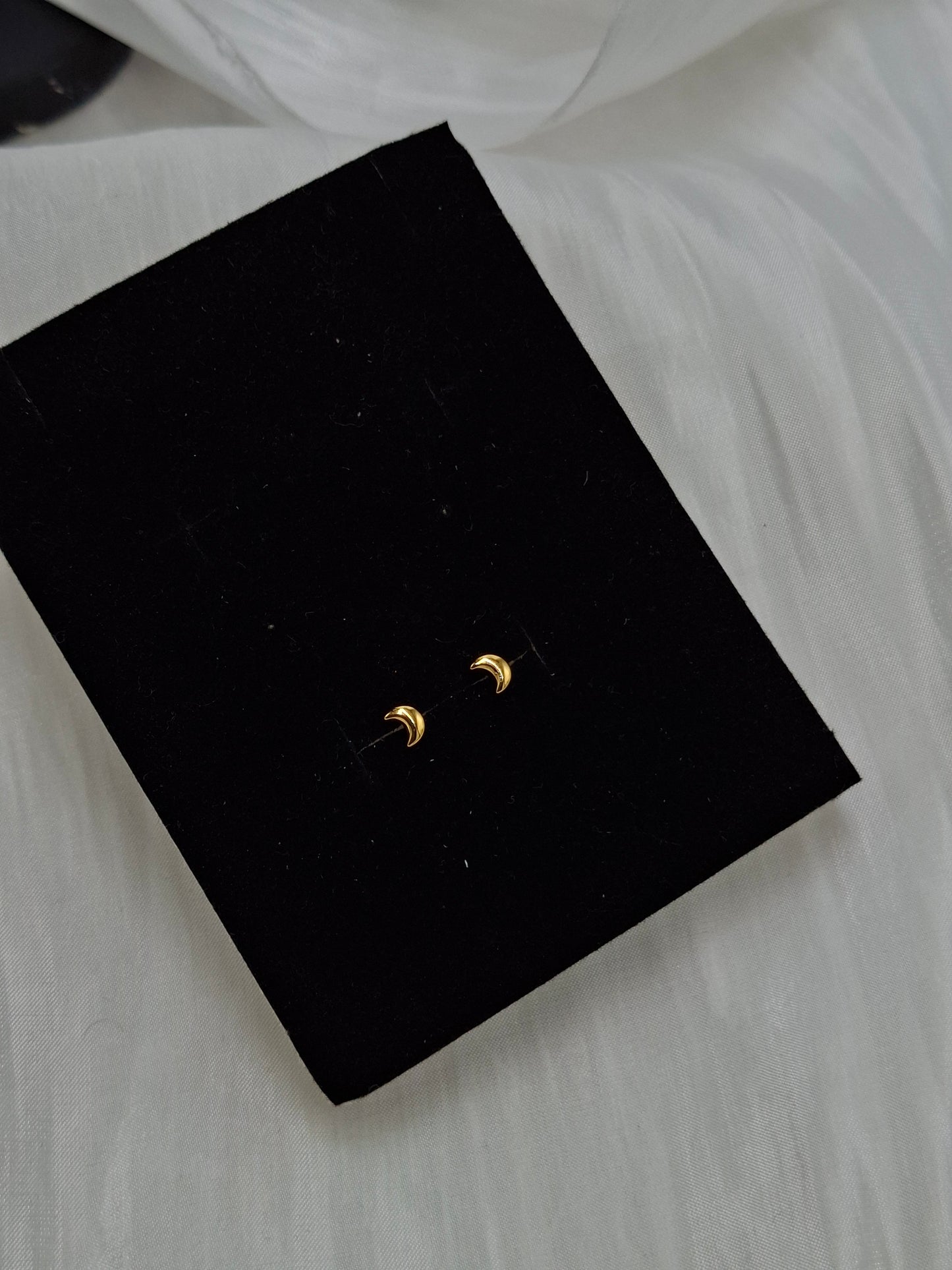 Moon Studs