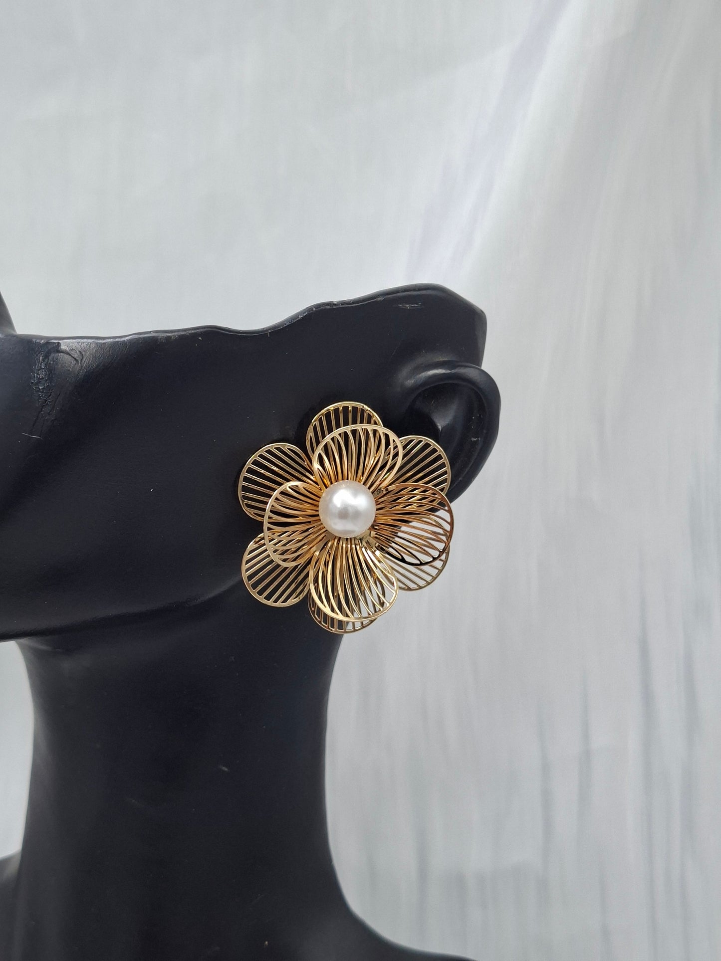 Camellia Pearl Stud Earrings