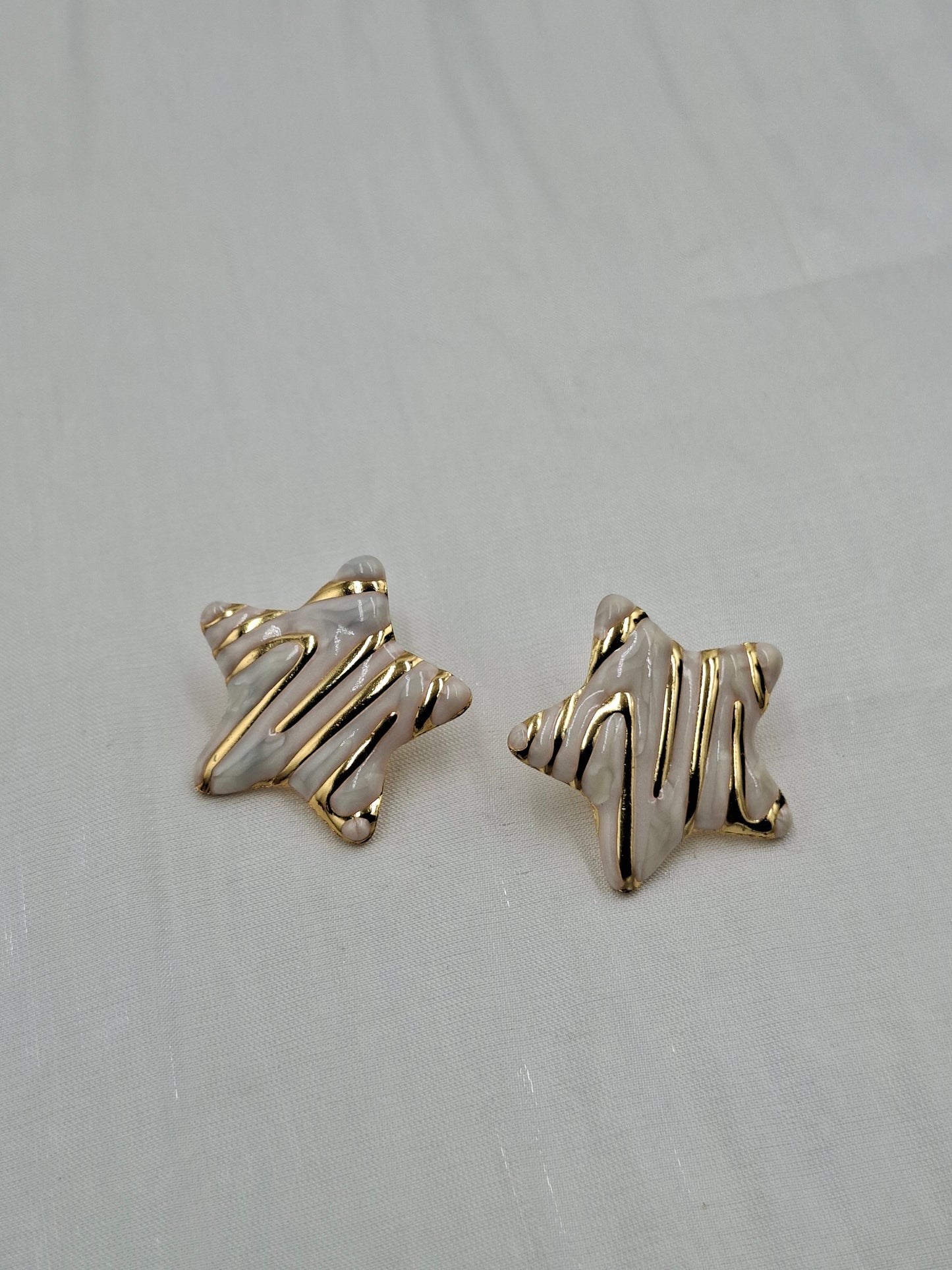 White and Gold Star Earrings