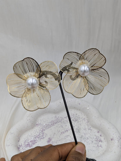 Mesh Flower Earrings