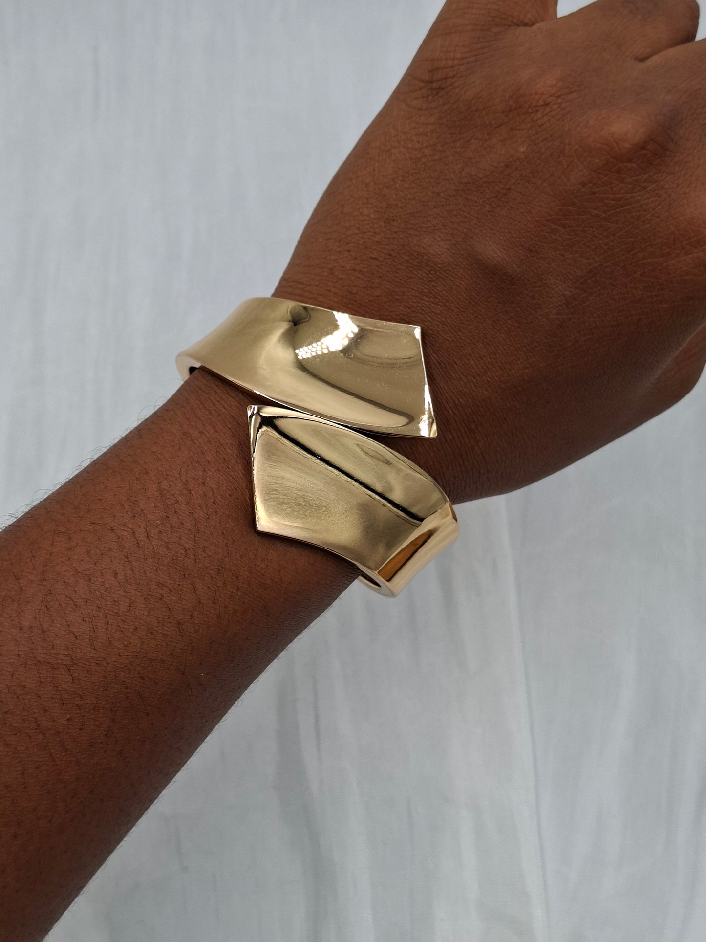 Wave Statement Bangle