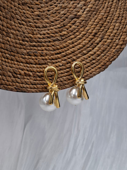 Dramatic Knot Pearl Earrings