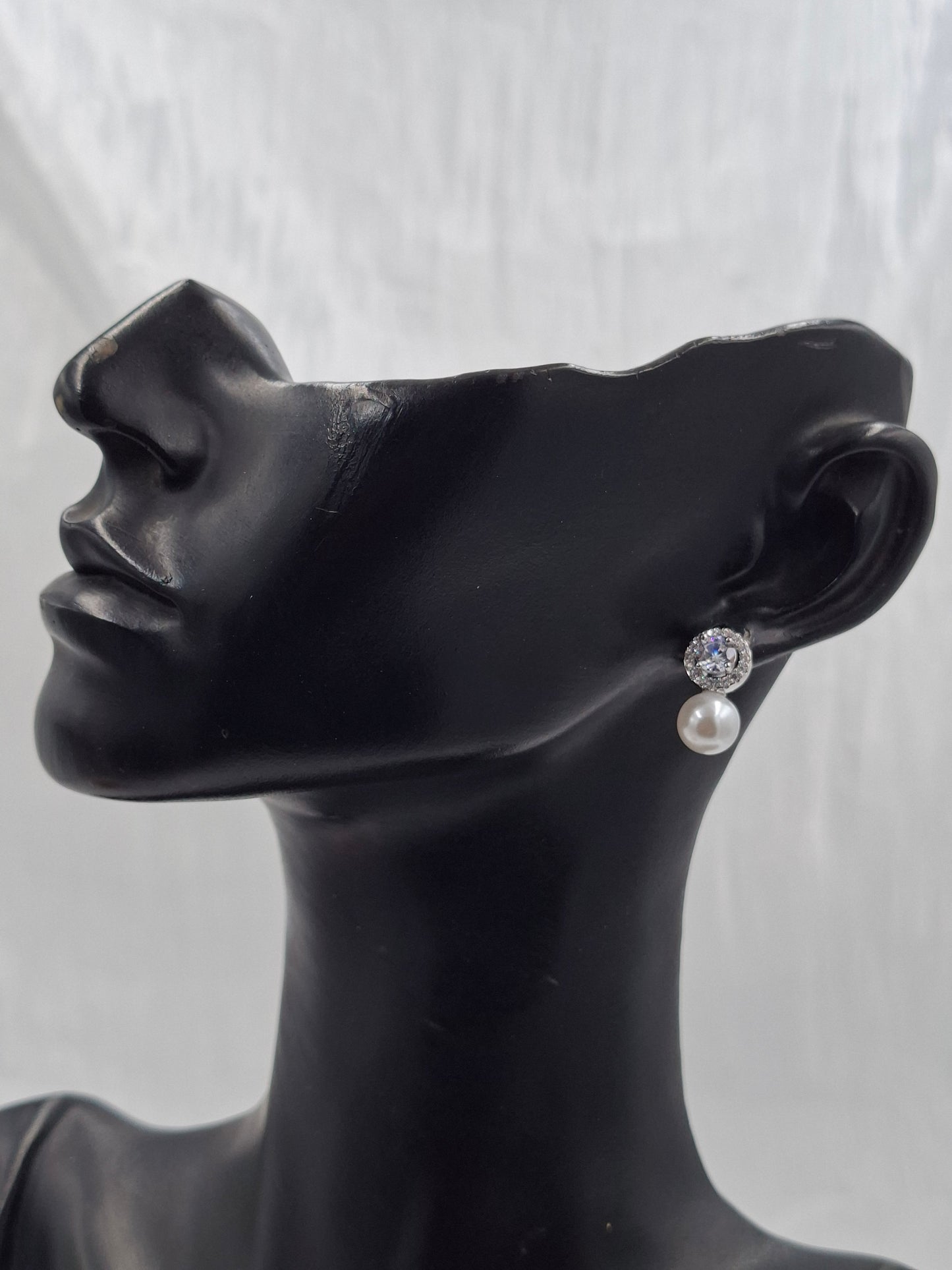 Dainty Stud Pearl Earrings