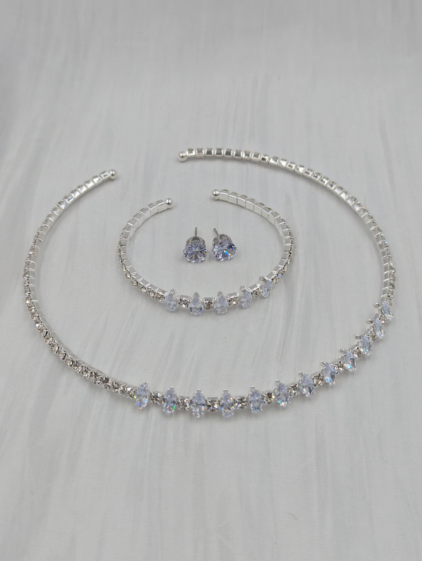 Dazzle Necklace Set