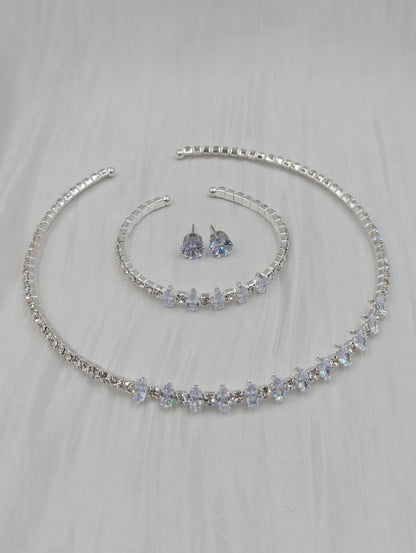 Dazzle Necklace Set