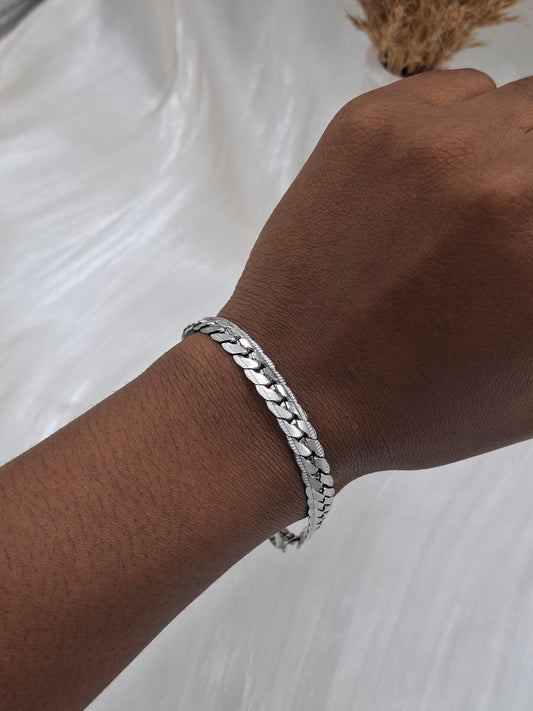 Closed Cuban Bracelet