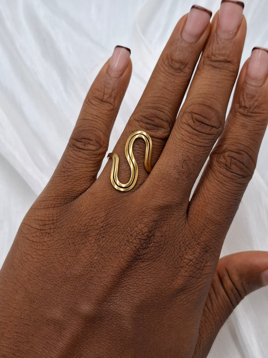 Mini Cursive Ring (size 9)