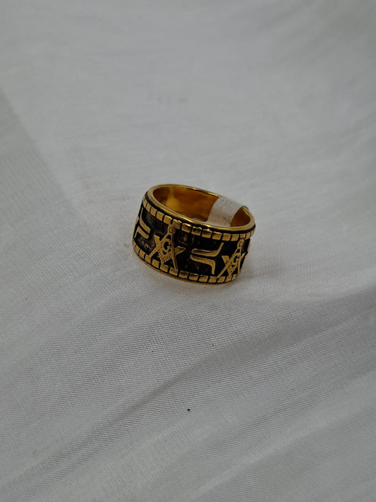 Free Mason Ring (size 8)