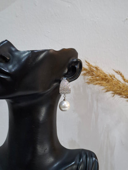 Glitz Pearl Earrings