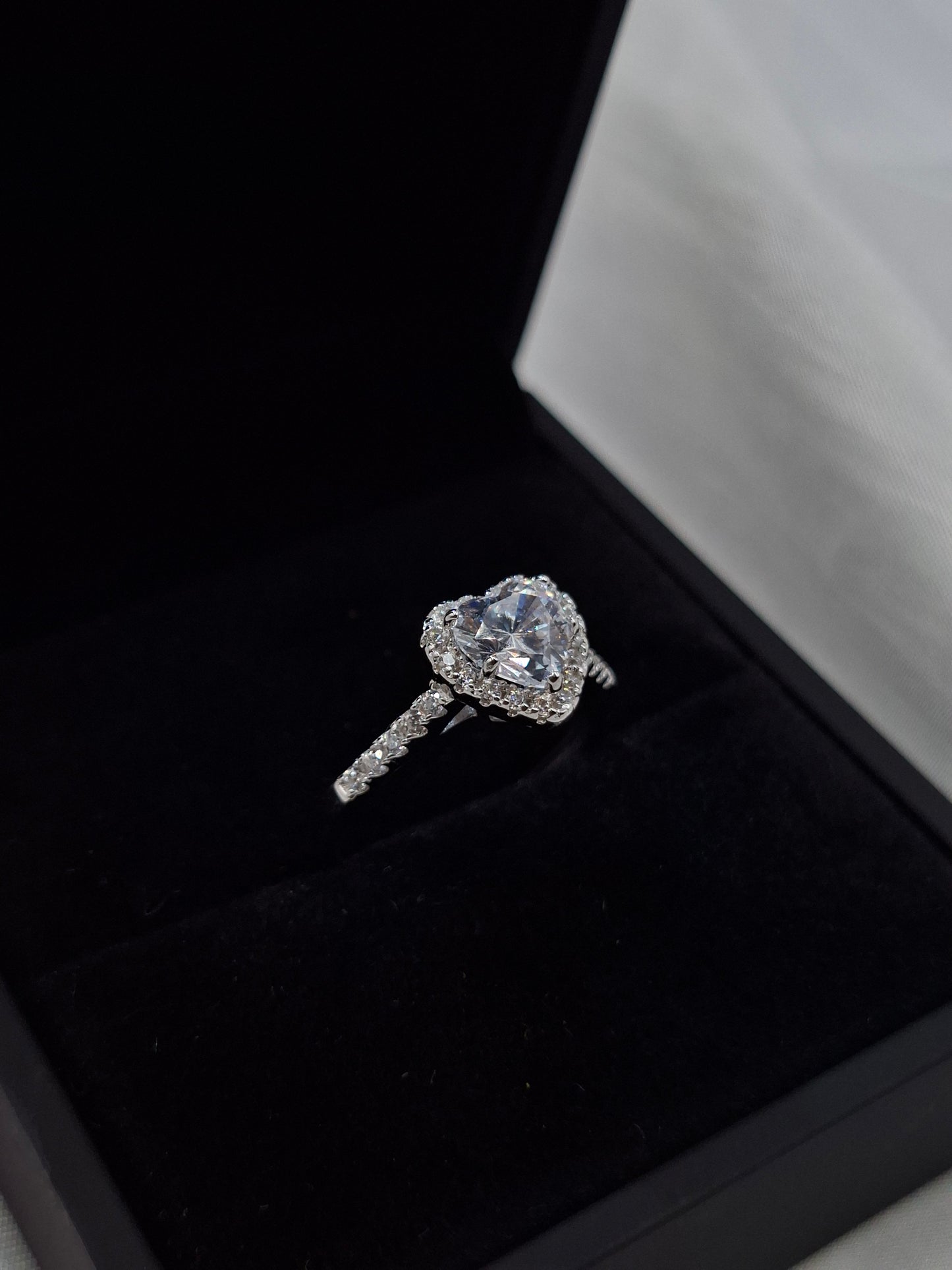 Aurora Moissanite Ring