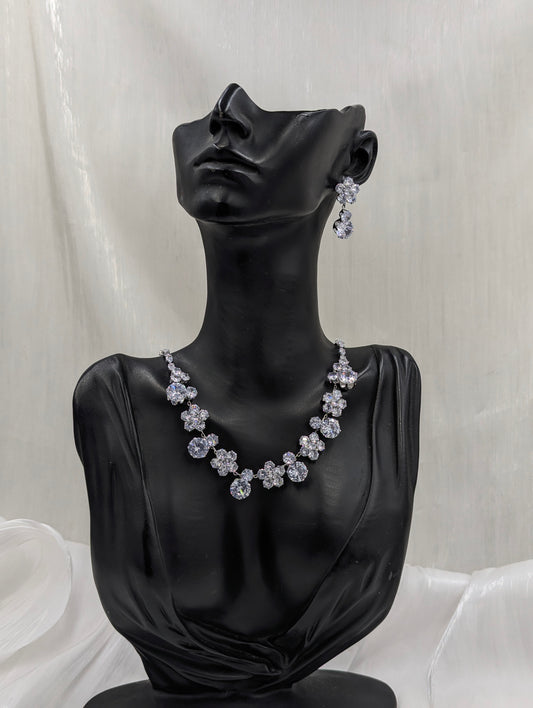 Floral Necklace Set