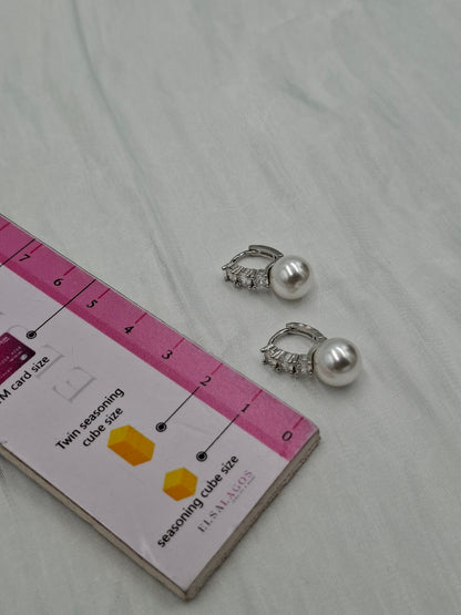 Dewdrop Pearl Earrings