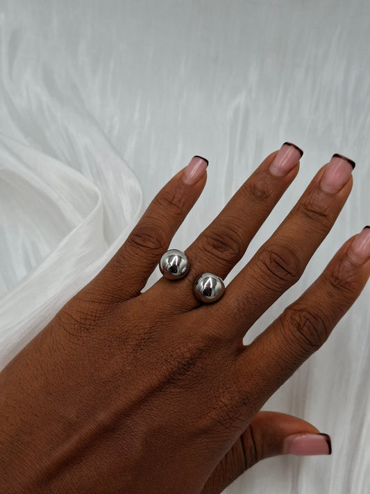 Twin Ball Ring (size 7)