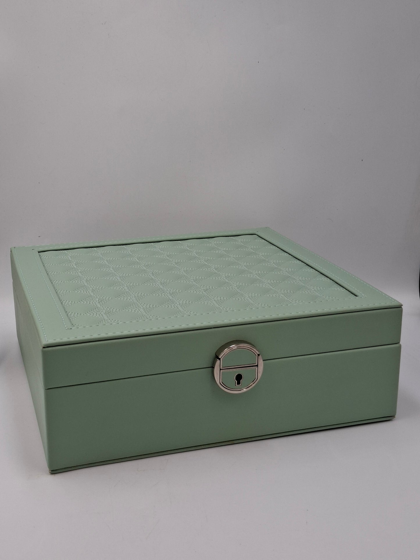 Mint Jewelry Organizer