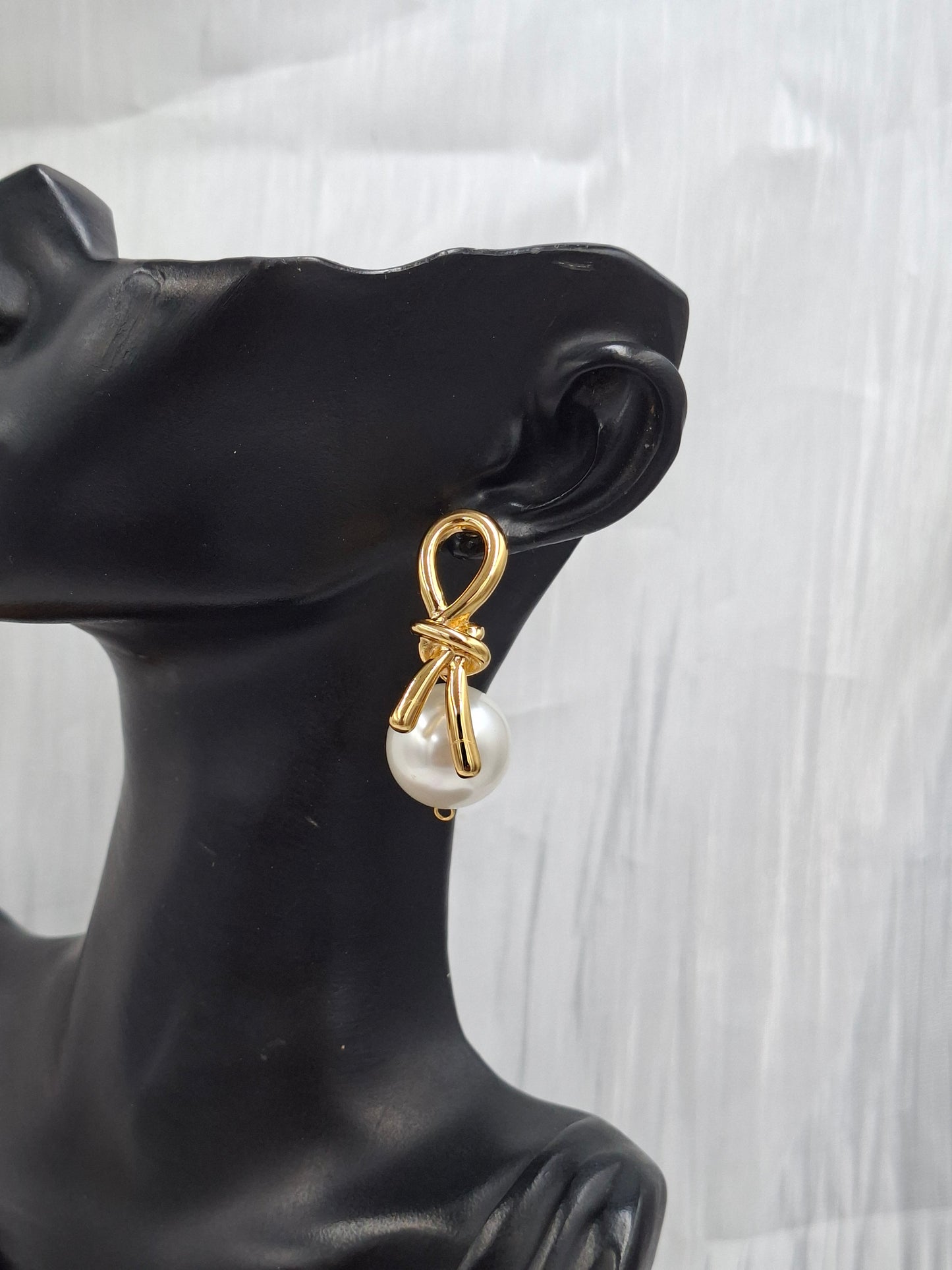 Dramatic Knot Pearl Earrings