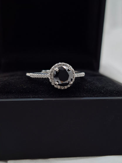 Noir Ivy Ring