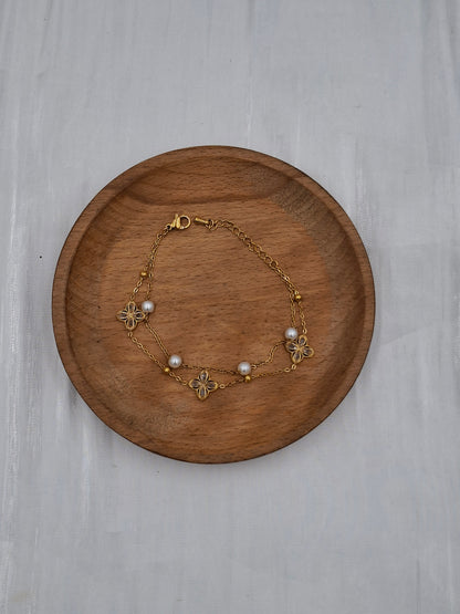 Pearl Clover Layered Bracelet