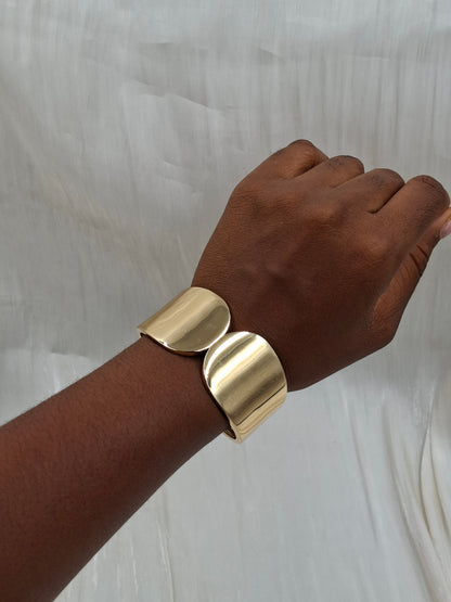 Clara Bangle