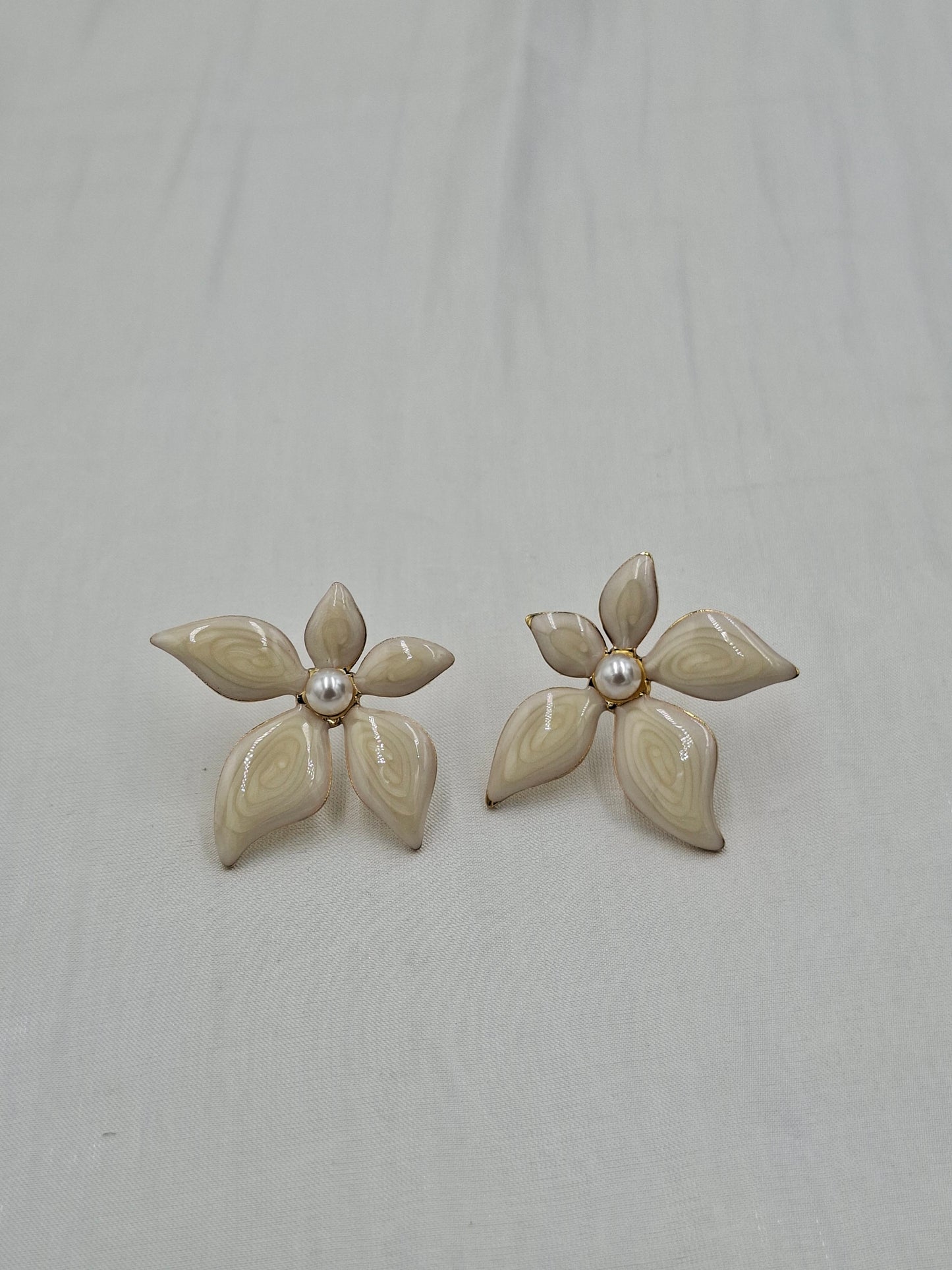 White Lily Earrings