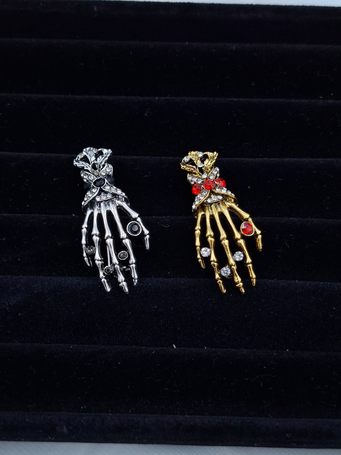 Claw Brooch