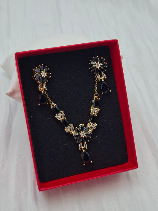 Floral Necklace Set