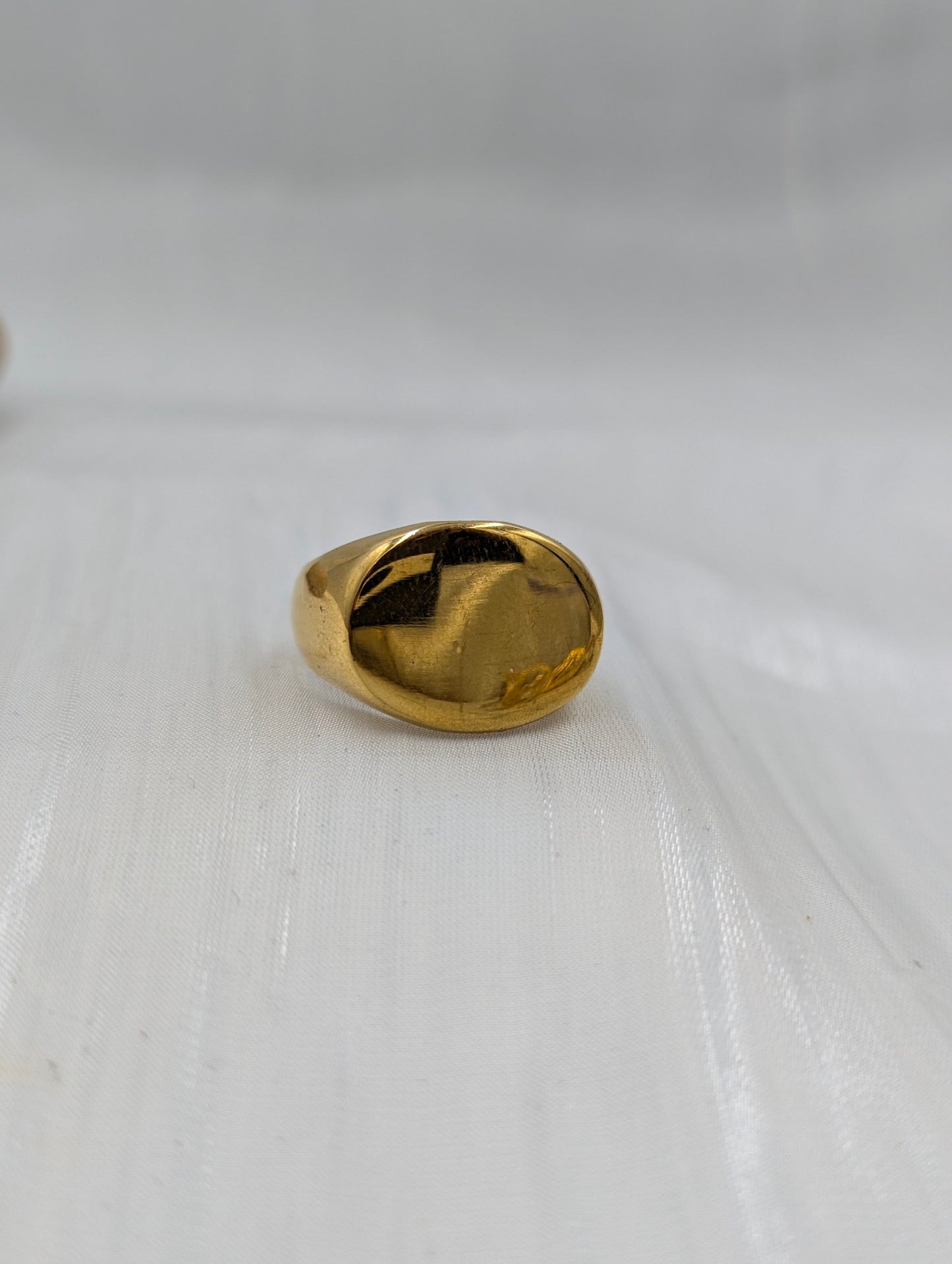 Oval Ring (size 9)