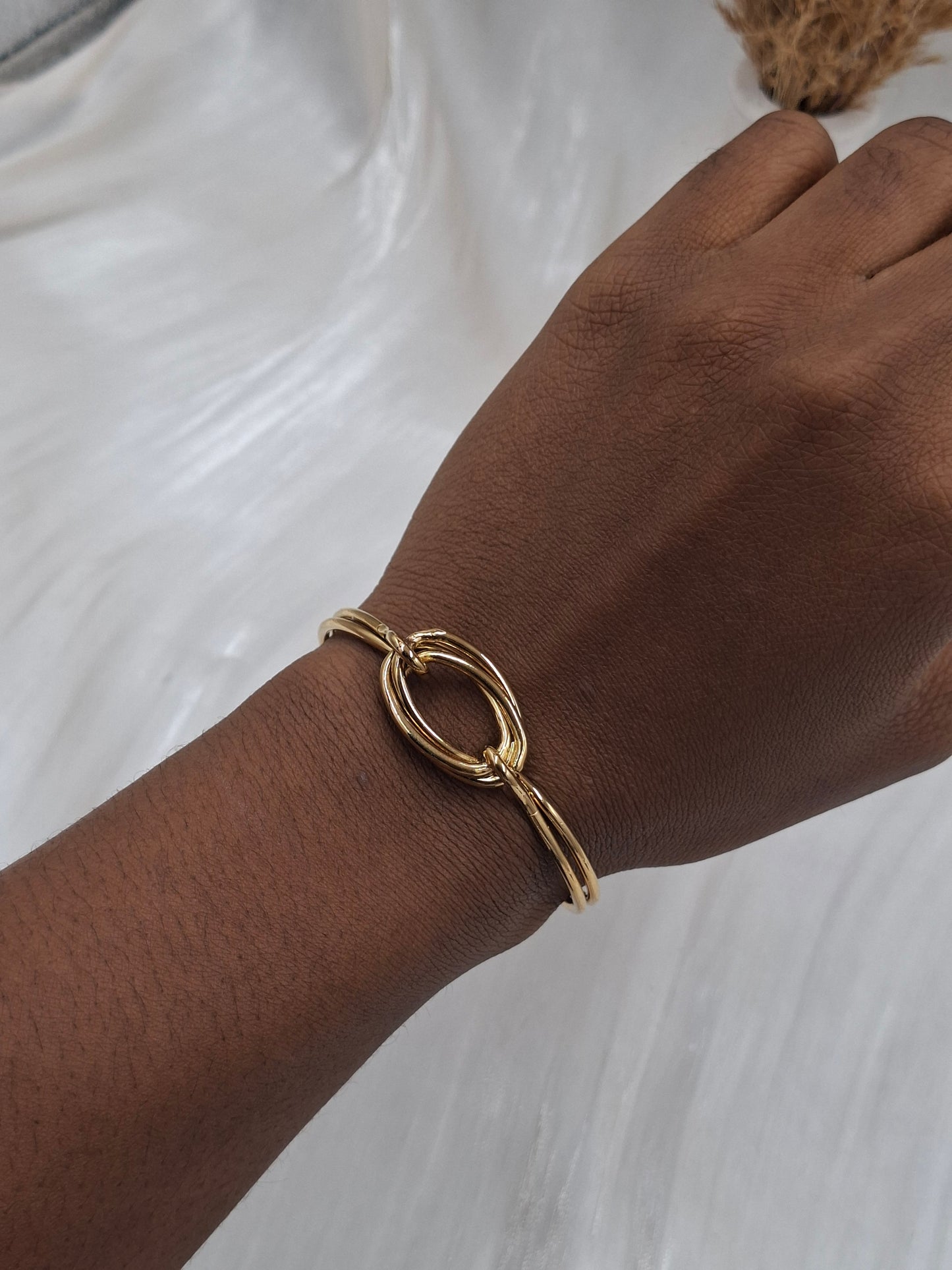 Oval Twine Bangle
