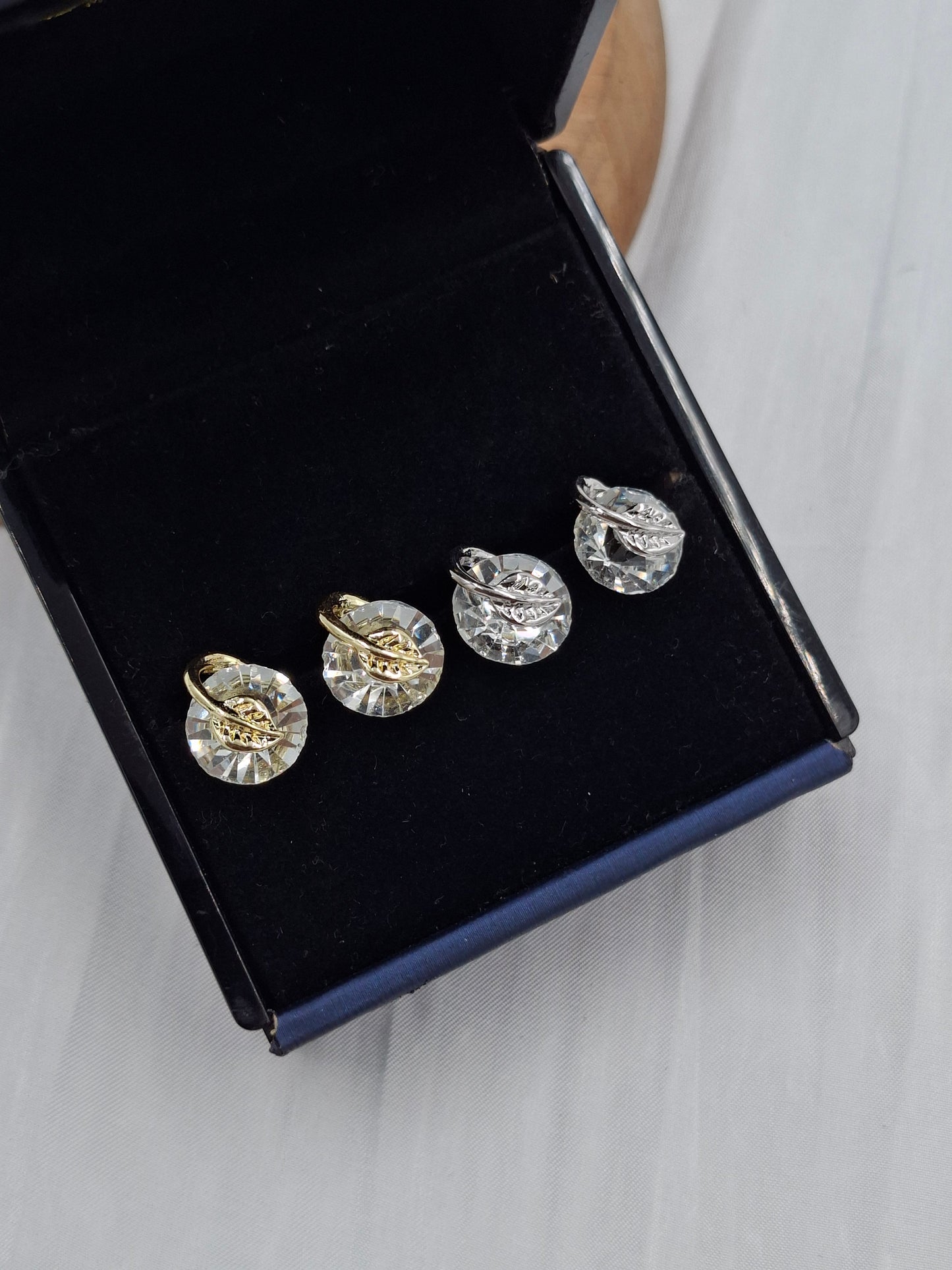 Zircon Leaf Stud Earrings