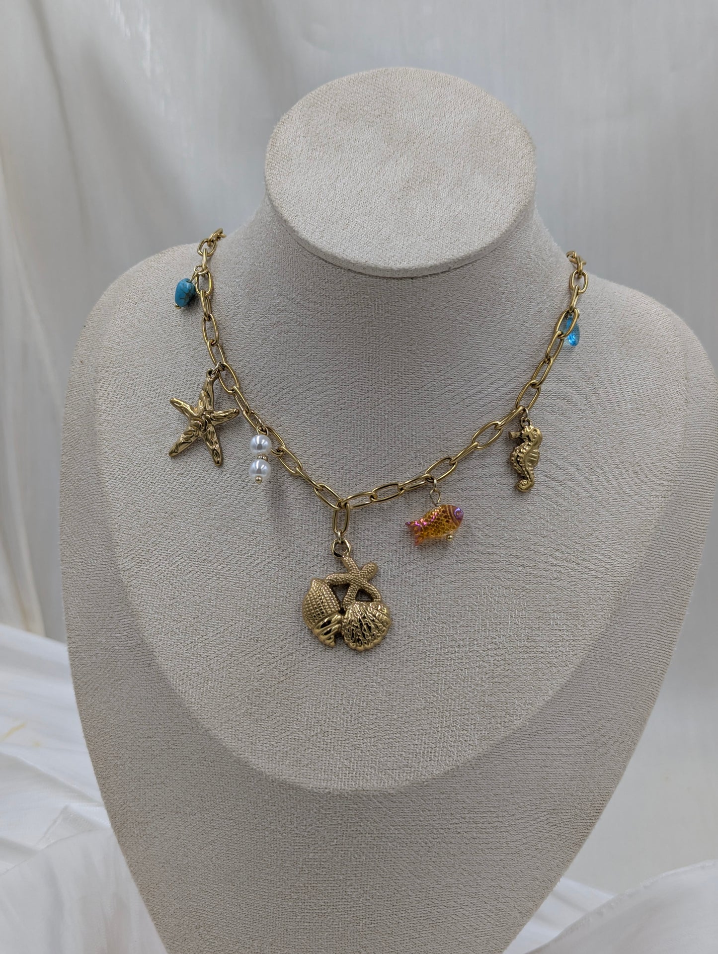 Star-Shell Charm Necklace
