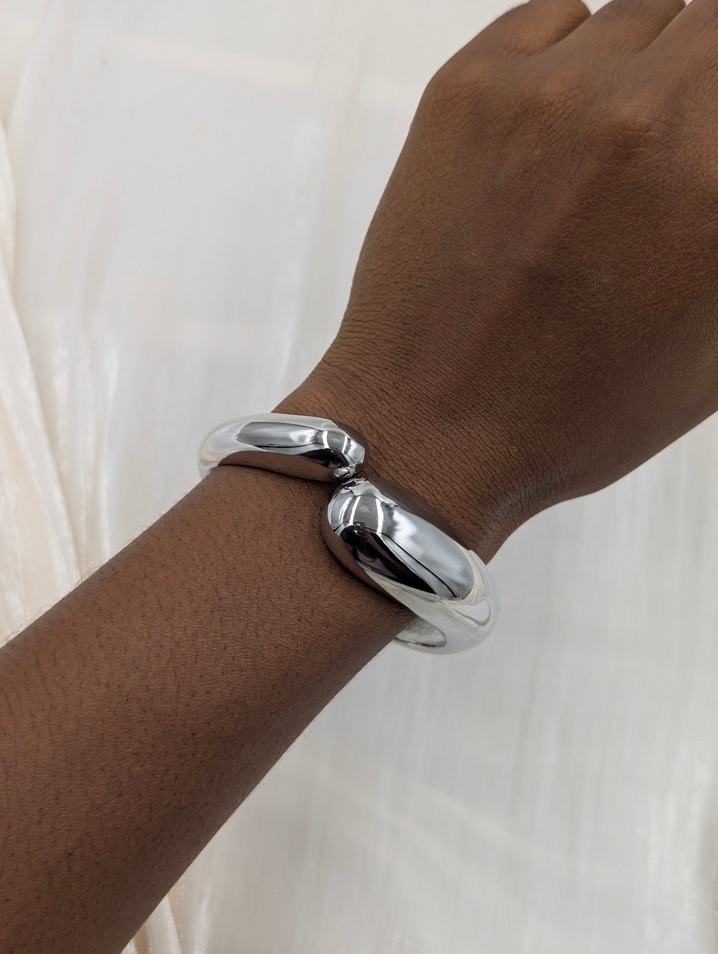 Minimalist Bangle