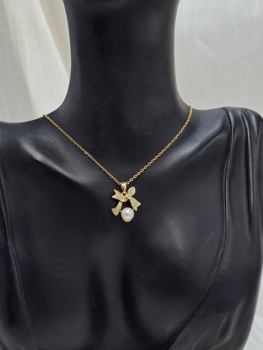 Noelle Necklace