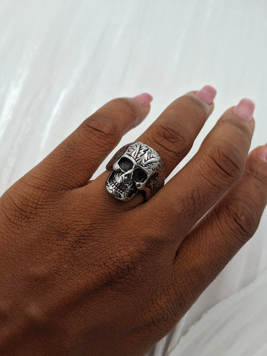 Skull Ring (size 8)