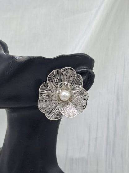 Silver Mesh Flower Earrings