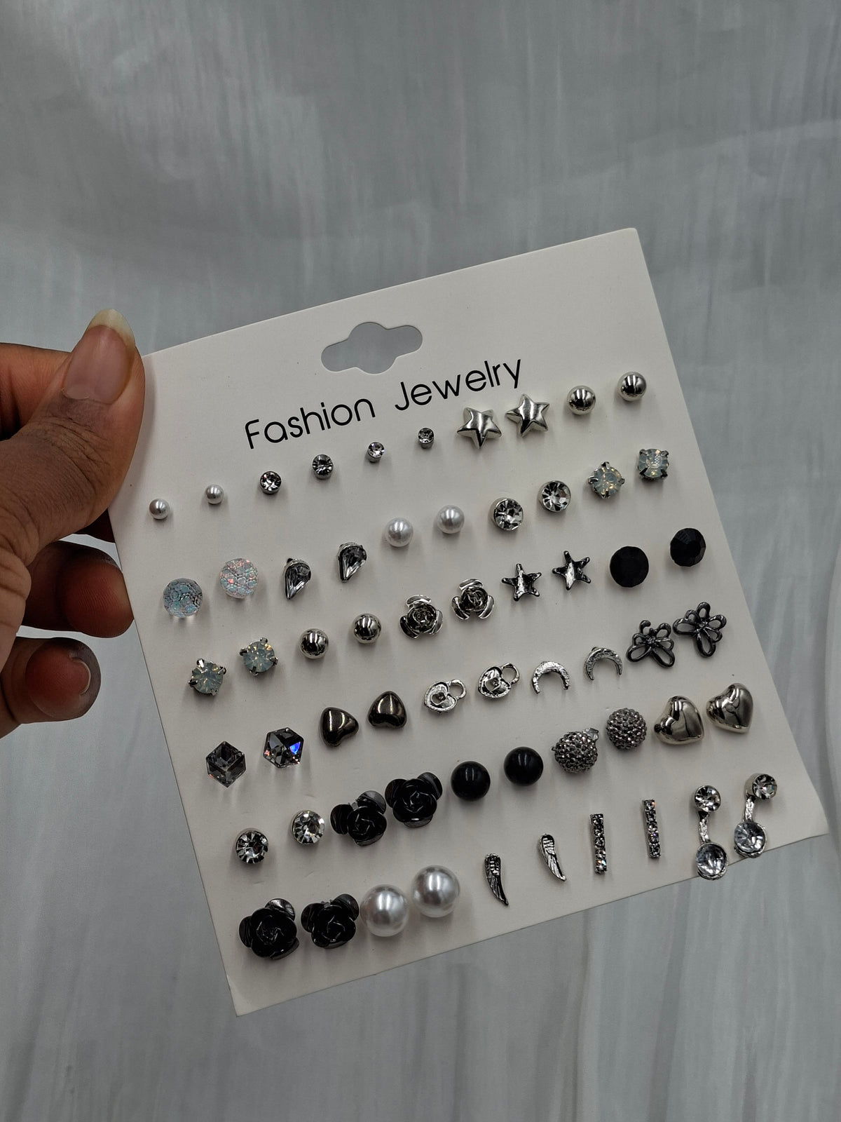 Noir Pack of Studs