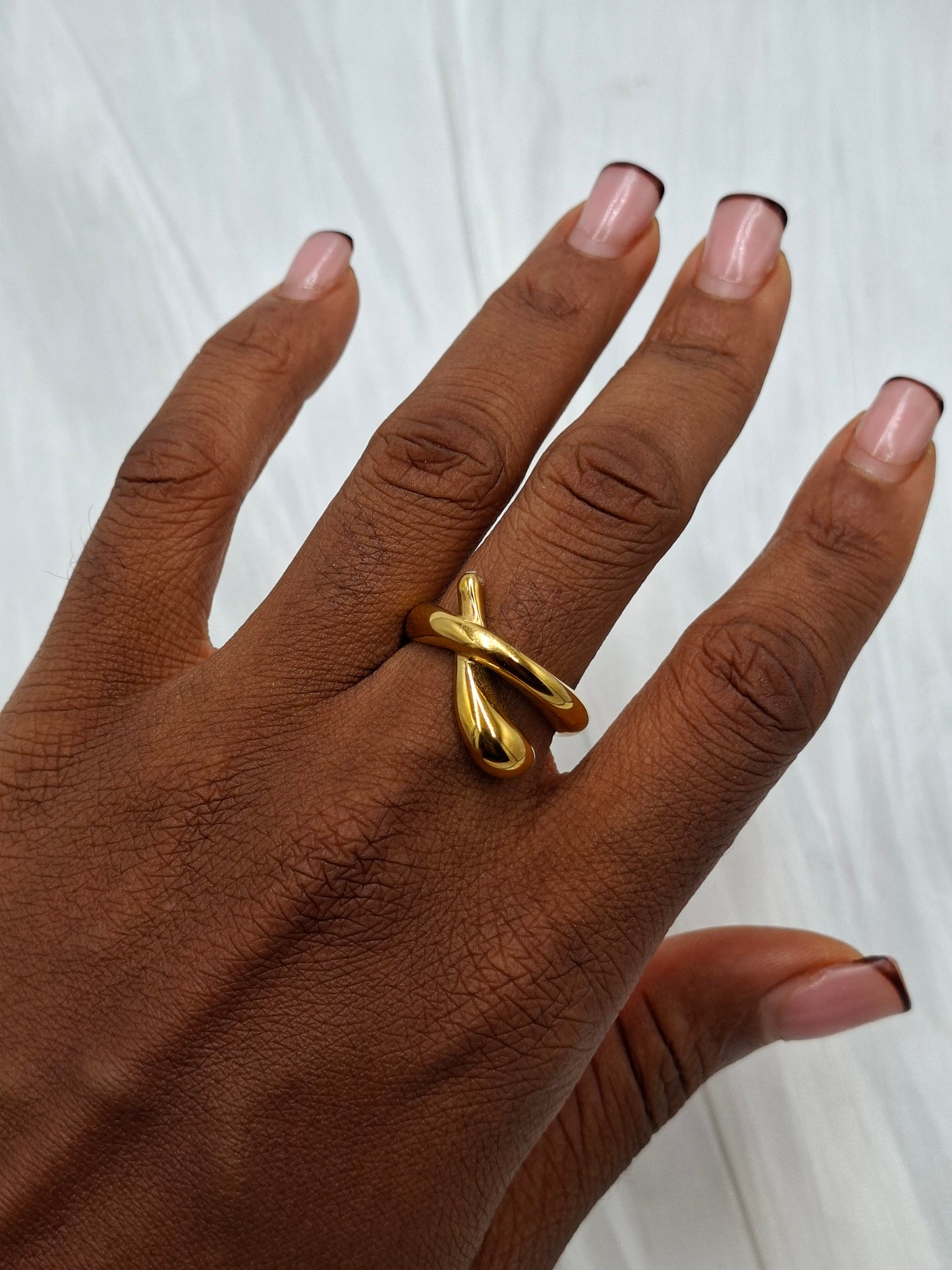 Cross Loop Ring (size 9)