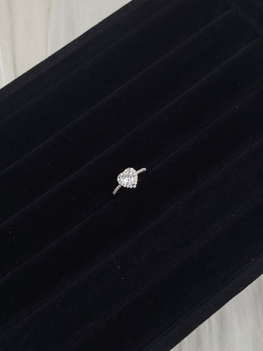 Lovey Ring