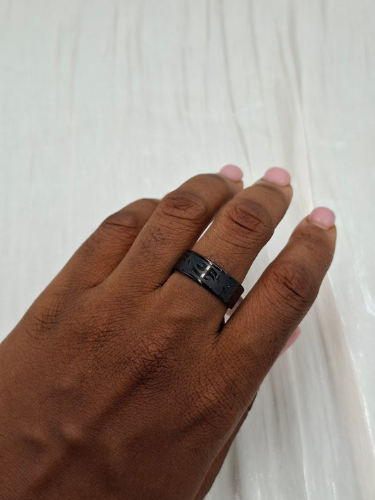 Kuzco Ring (size 8,9,11)